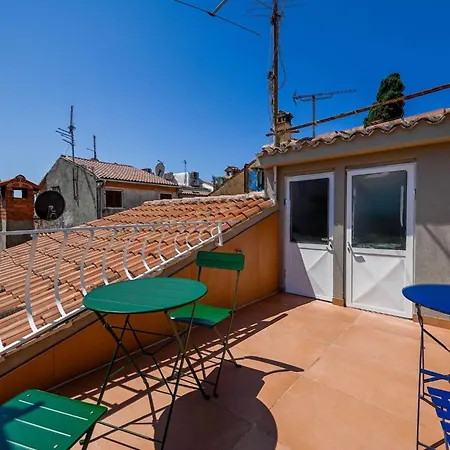 Apartman Smart And Cozy Downtown Nooks -